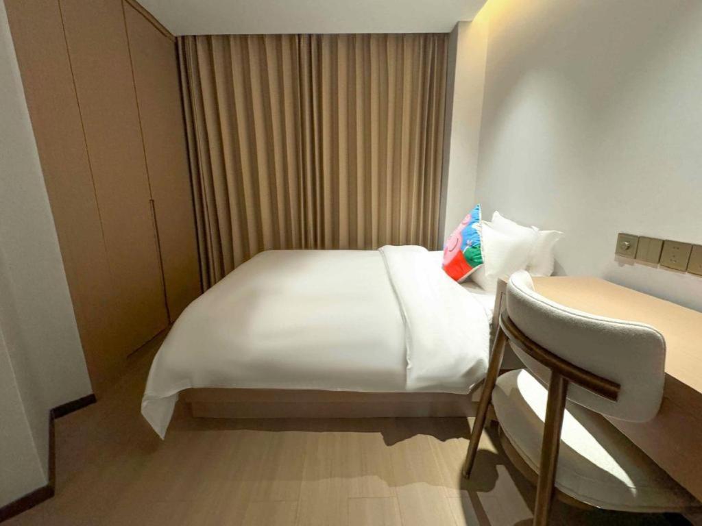 Howard Johnson By Wyndham Sunshine Plaza Ningbo Exterior photo