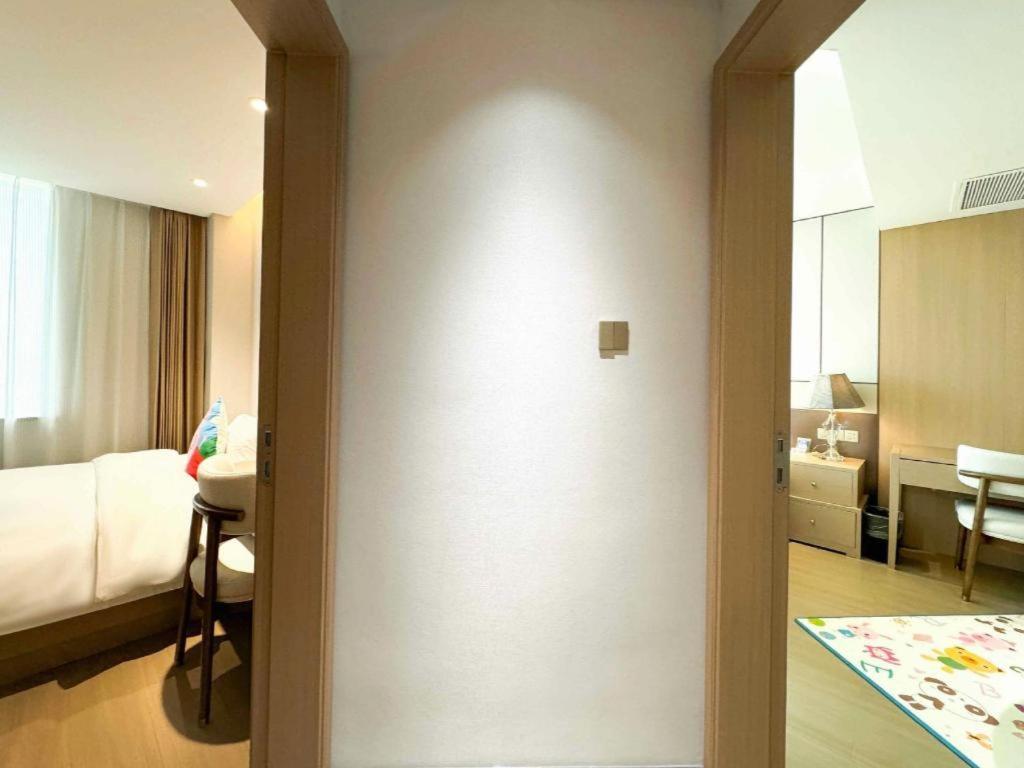Howard Johnson By Wyndham Sunshine Plaza Ningbo Exterior photo